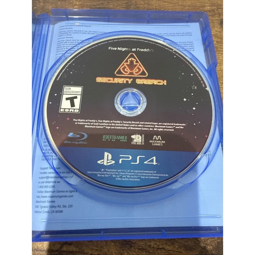 Five Nights at Freddy's: Security Breach PlayStation 4 No Manual  With Stickers